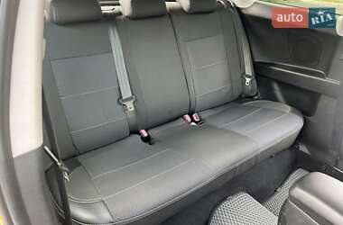 Хэтчбек Kia Ceed 2008 в 