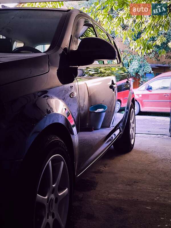 Хэтчбек Kia Ceed 2008 в Виноградове