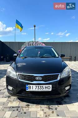 Хетчбек Kia Ceed 2012 в Полтаві