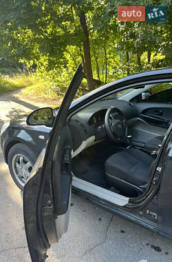 Хэтчбек Kia Ceed 2007 в 