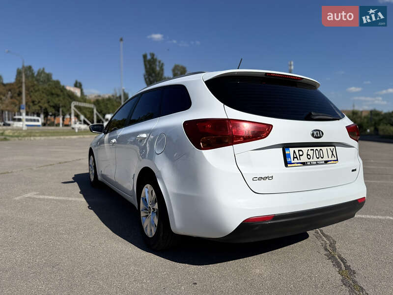 Универсал Kia Ceed 2012 в Запорожье