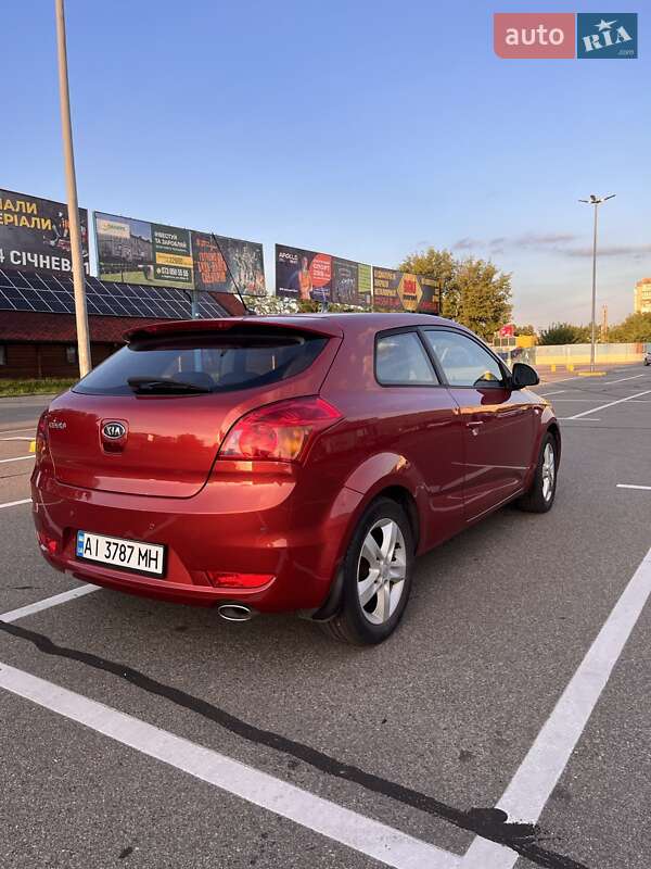 Хэтчбек Kia Ceed 2009 в Борисполе