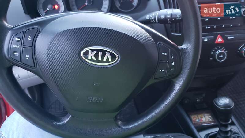 Универсал Kia Ceed 2008 в Шумске