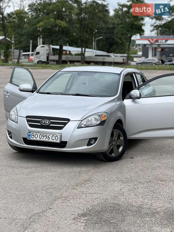 Kia Ceed 2010