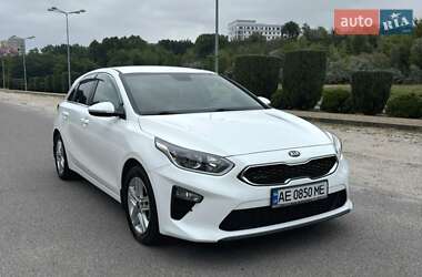 Хетчбек Kia Ceed 2018 в Дніпрі