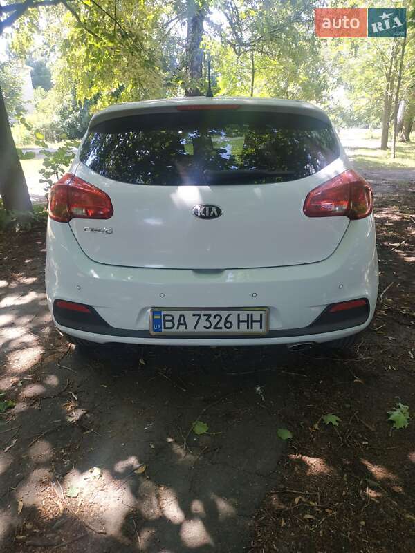 Хетчбек Kia Ceed 2013 в Новоукраїнці