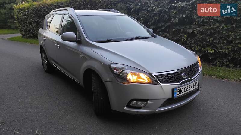 Универсал Kia Ceed 2012 в Ровно