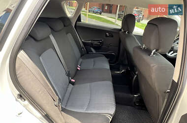 Хэтчбек Kia Ceed 2010 в 