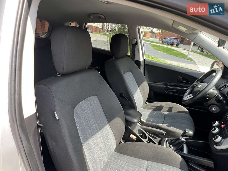 Хэтчбек Kia Ceed 2010 в Ивано-Франковске