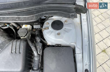 Хэтчбек Kia Ceed 2010 в 