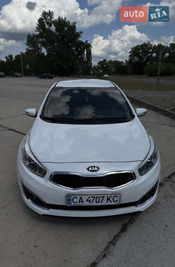 Хэтчбек Kia Ceed 2017 в Каневе