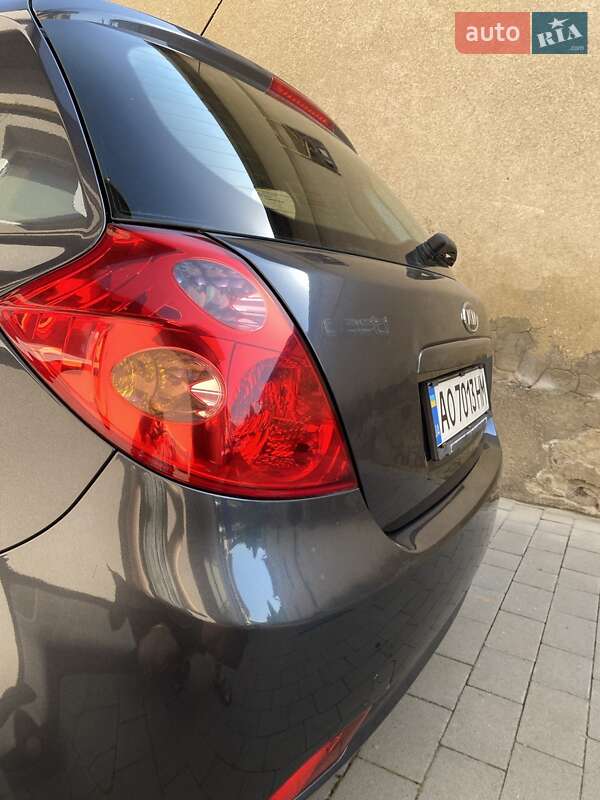 Хэтчбек Kia Ceed 2008 в Мукачево фото 30 Хэтчбек Kia Ceed 2008 в Мукачево