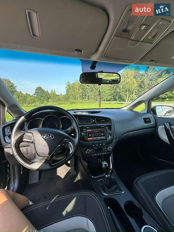 Универсал Kia Ceed 2015 в Долине