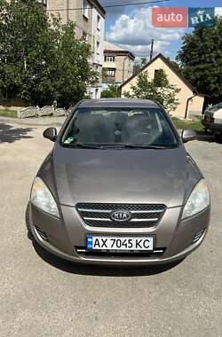 Хэтчбек Kia Ceed 2008 в Харькове