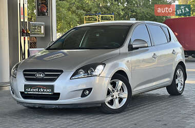 Хетчбек Kia Ceed 2007 в Миколаєві