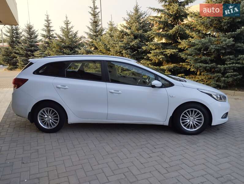 Универсал Kia Ceed 2013 в 
