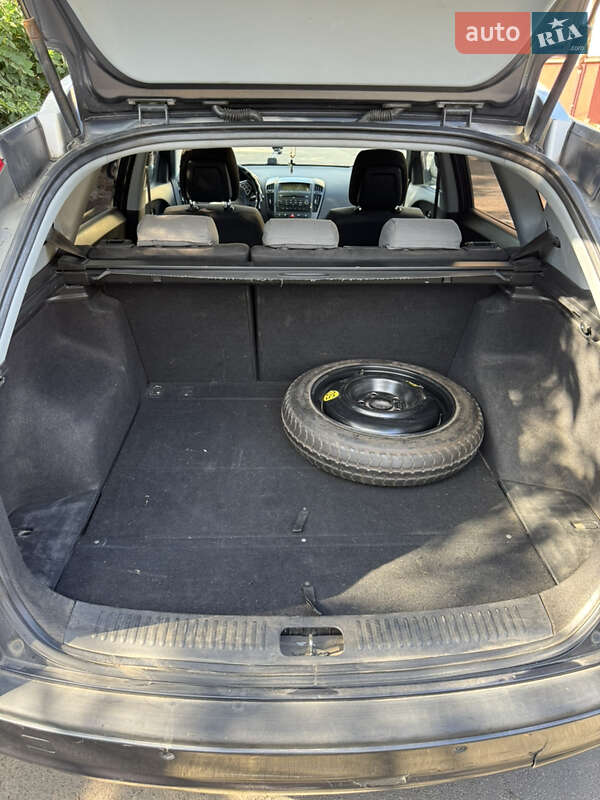 Универсал Kia Ceed 2009 в Ровно