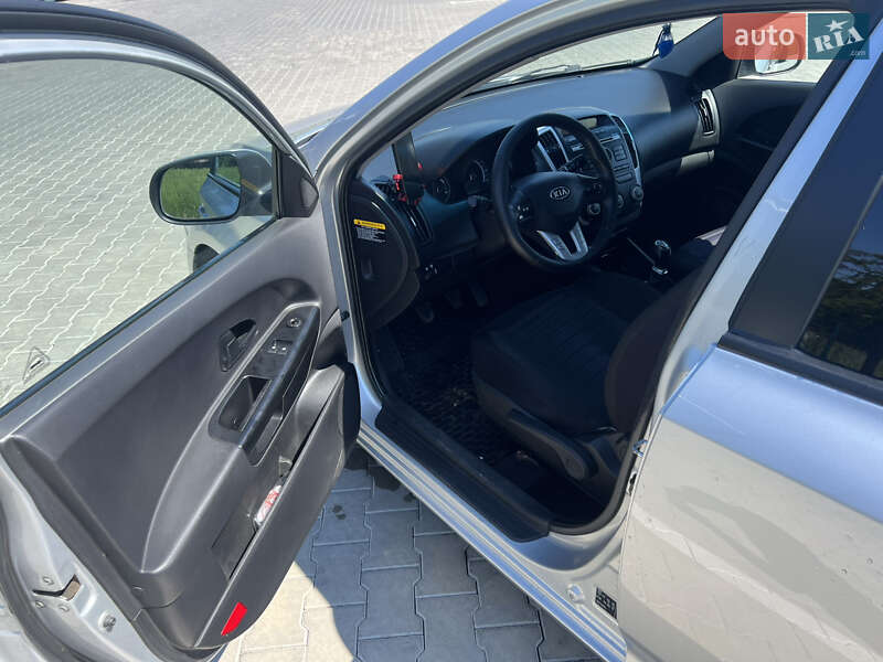 Универсал Kia Ceed 2011 в Виноградове фото 6 Универсал Kia Ceed 2011 в Виноградове