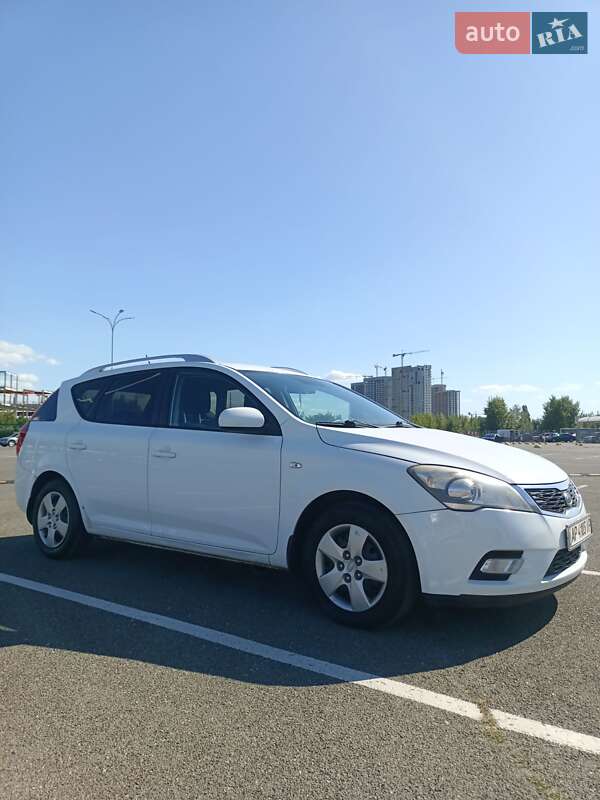 Універсал Kia Ceed 2011 в Києві фото 4 Універсал Kia Ceed 2011 в Києві