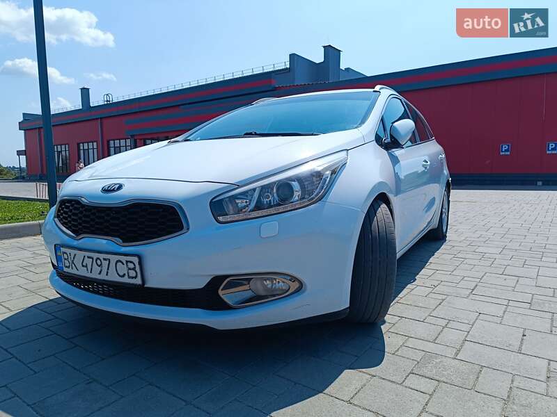 Универсал Kia Ceed 2012 в Здолбунове