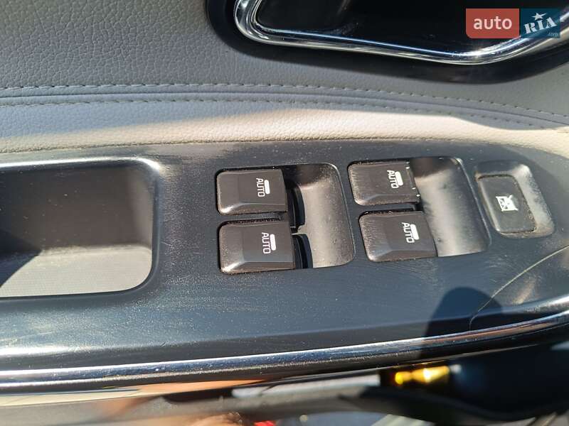 Универсал Kia Ceed 2012 в Здолбунове