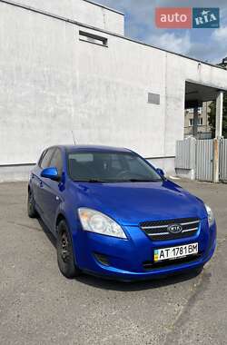 Хэтчбек Kia Ceed 2008 в Львове