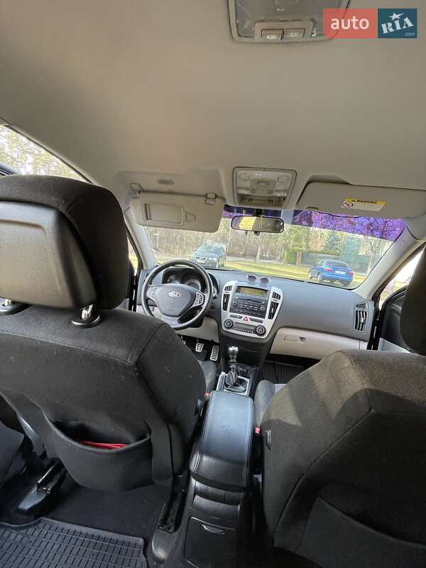 Хэтчбек Kia Ceed 2007 в Киеве