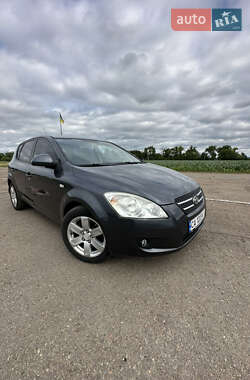 Хетчбек Kia Ceed 2008 в Шполі