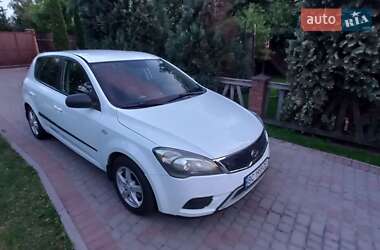 Хетчбек Kia Ceed 2011 в Львові