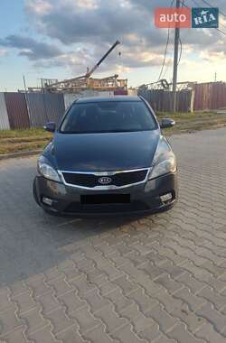 Хэтчбек Kia Ceed 2011 в Полтаве