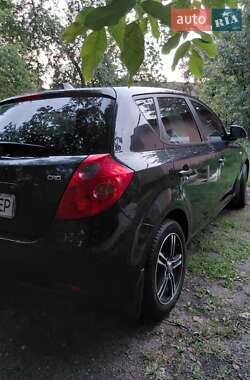 Хэтчбек Kia Ceed 2007 в Чернигове