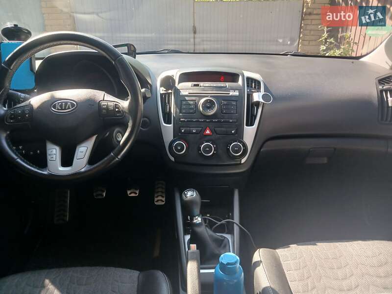 Універсал Kia Ceed 2011 в Переяславі