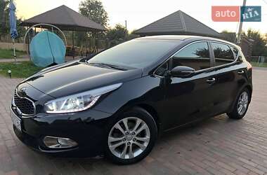 Хэтчбек Kia Ceed 2013 в Луцке