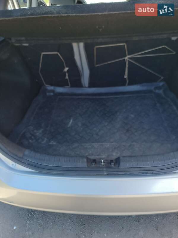 Хэтчбек Kia Ceed 2008 в Кропивницком