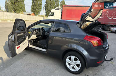 Хэтчбек Kia Ceed 2008 в 