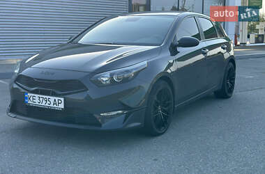 Хэтчбек Kia Ceed 2022 в Запорожье
