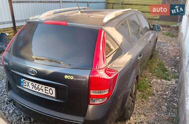 Универсал Kia Ceed 2010 в Староконстантинове