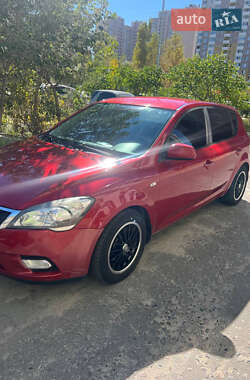 Хетчбек Kia Ceed 2009 в Києві