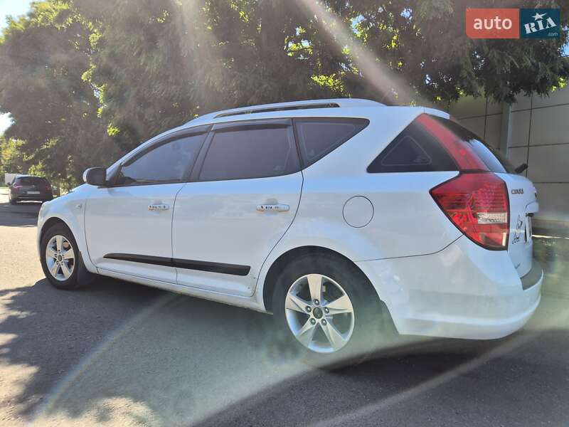 Универсал Kia Ceed 2012 в Черкассах