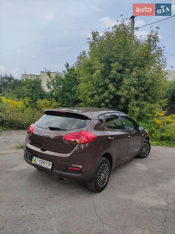 Хэтчбек Kia Ceed 2013 в Киеве