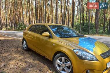 Хэтчбек Kia Ceed 2008 в Полтаве