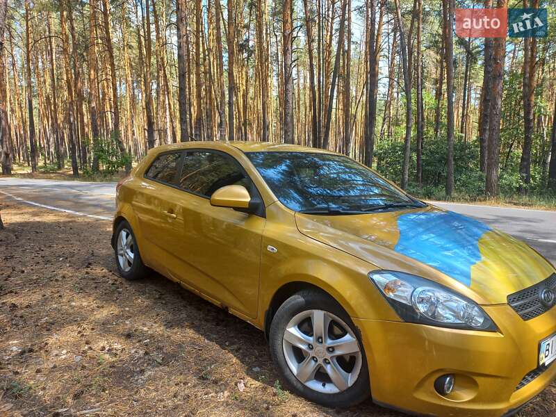 Хэтчбек Kia Ceed 2008 в Полтаве