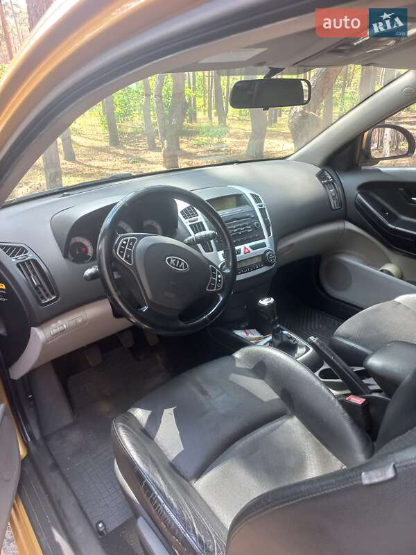 Хэтчбек Kia Ceed 2008 в Полтаве