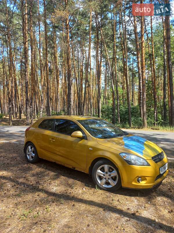 Хэтчбек Kia Ceed 2008 в Полтаве