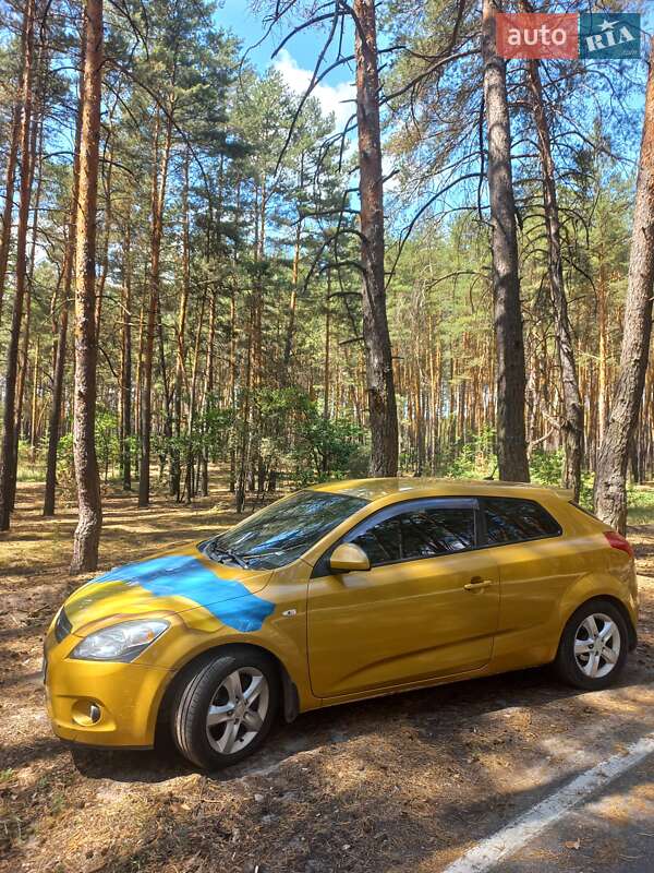 Хэтчбек Kia Ceed 2008 в Полтаве