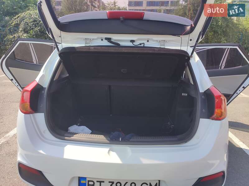 Хэтчбек Kia Ceed 2012 в Ужгороде фото 33 Хэтчбек Kia Ceed 2012 в Ужгороде