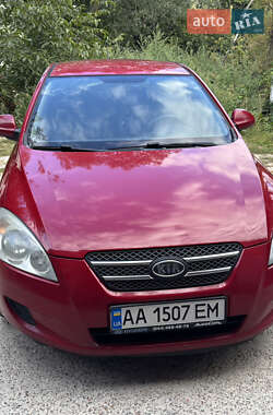 Хетчбек Kia Ceed 2008 в Києві