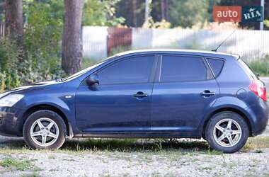 Хэтчбек Kia Ceed 2007 в Новояворовске