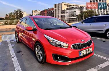 Хэтчбек Kia Ceed 2017 в Львове