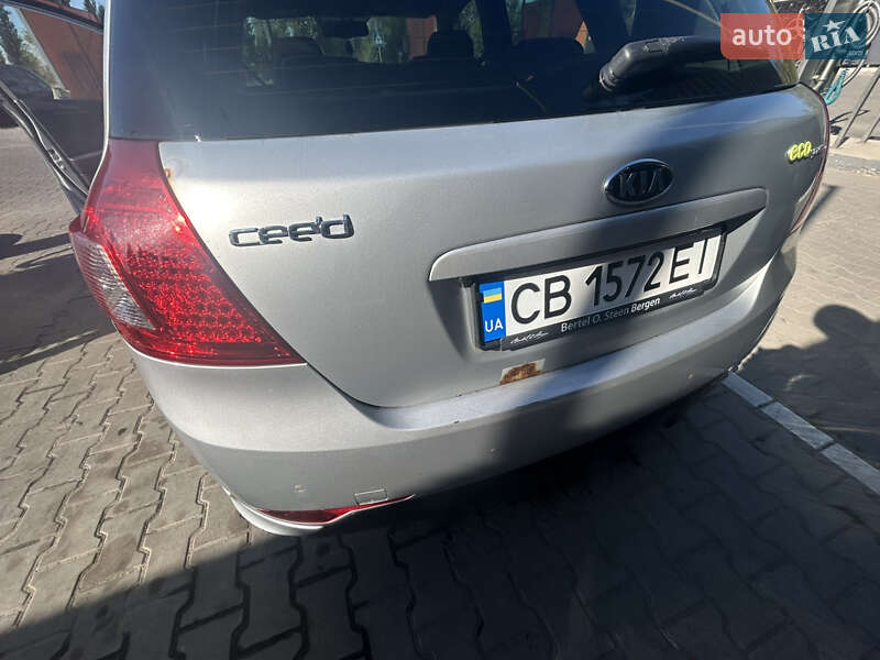 Хэтчбек Kia Ceed 2010 в Чернигове фото 7 Хэтчбек Kia Ceed 2010 в Чернигове